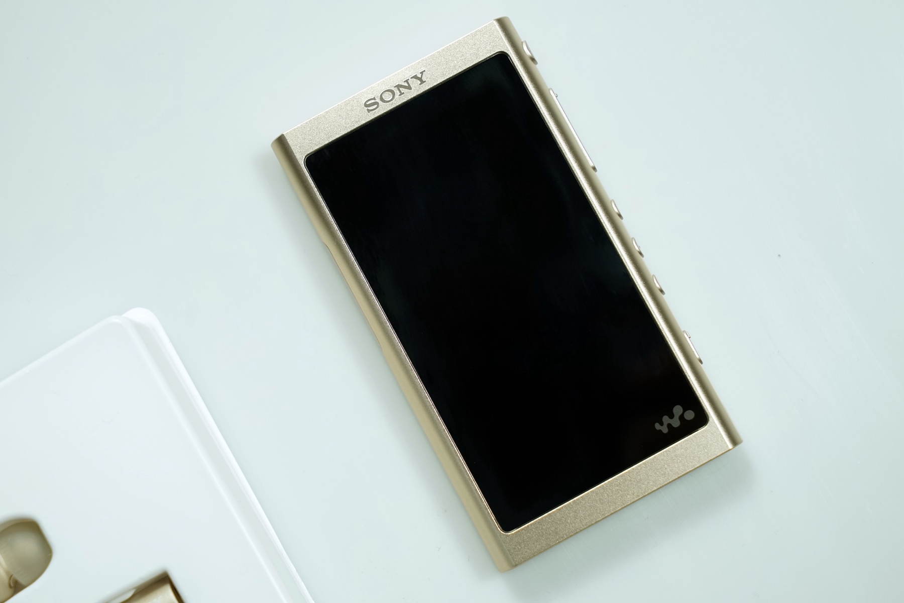 索尼sonynw-a55hi-res播放器测评,索尼a55有必要用耳放吗