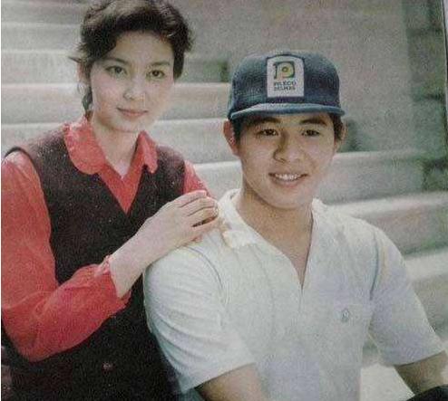 李连杰和利智的十年之约,李连杰为利智放弃黄秋燕后悔吗