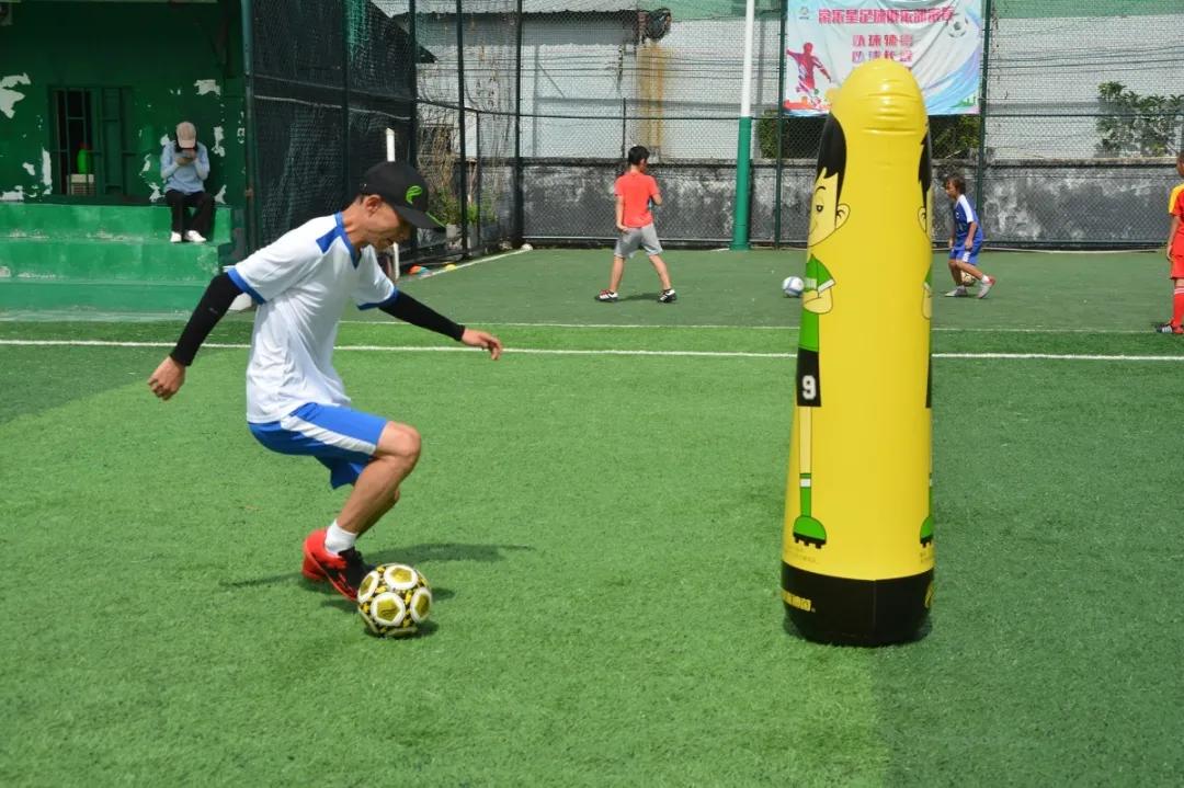 2022年校园足球怎么发展,校园足球怎么发展