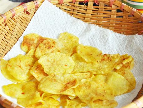 薯片微波炉做法,用微波炉做薯片家庭版简单做法