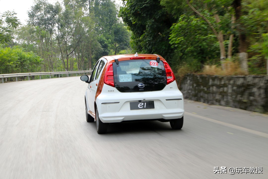 比亚迪f0自动挡新车落地价,5万左右的新车比亚迪f0