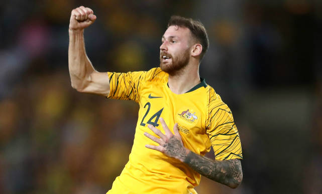 12强赛国足0-3不敌澳大利亚集结,国足十二强赛点球逼平澳大利亚