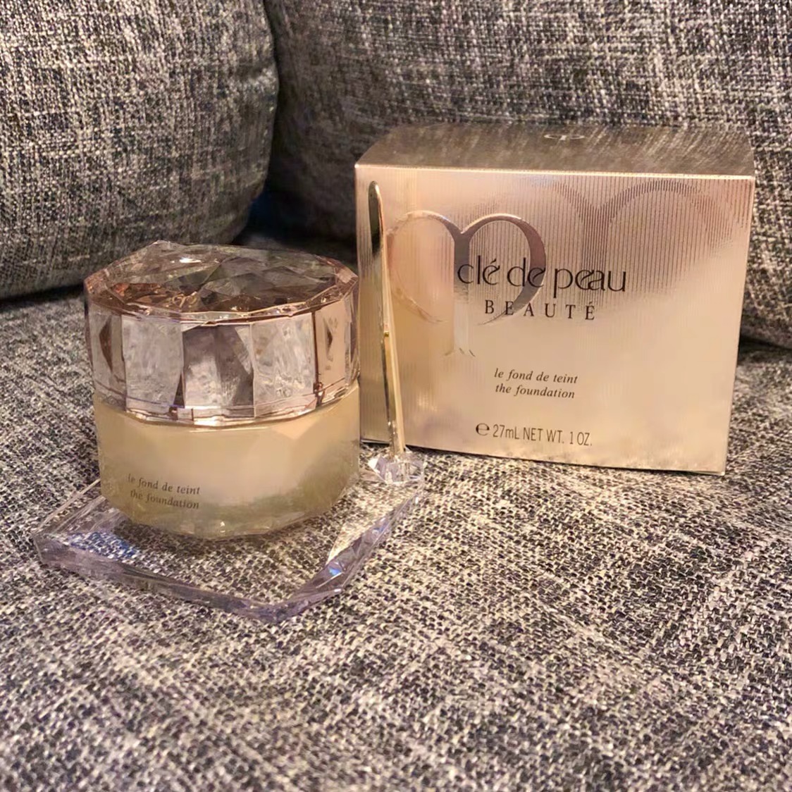 换头警告！全世界最贵的“贵妇”粉底液测评