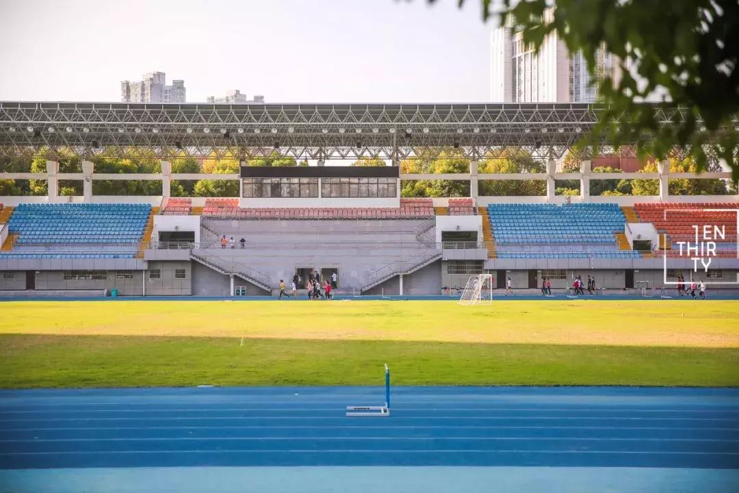 我的青春叫：武汉汉西一路农夫山泉袁隆平中学