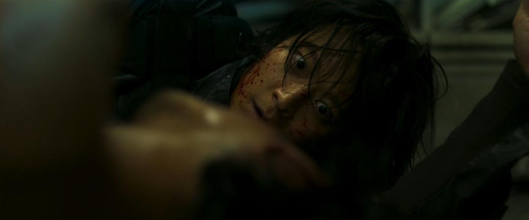 坚持看一部很烂的电影,简直烂到不能再烂的电影