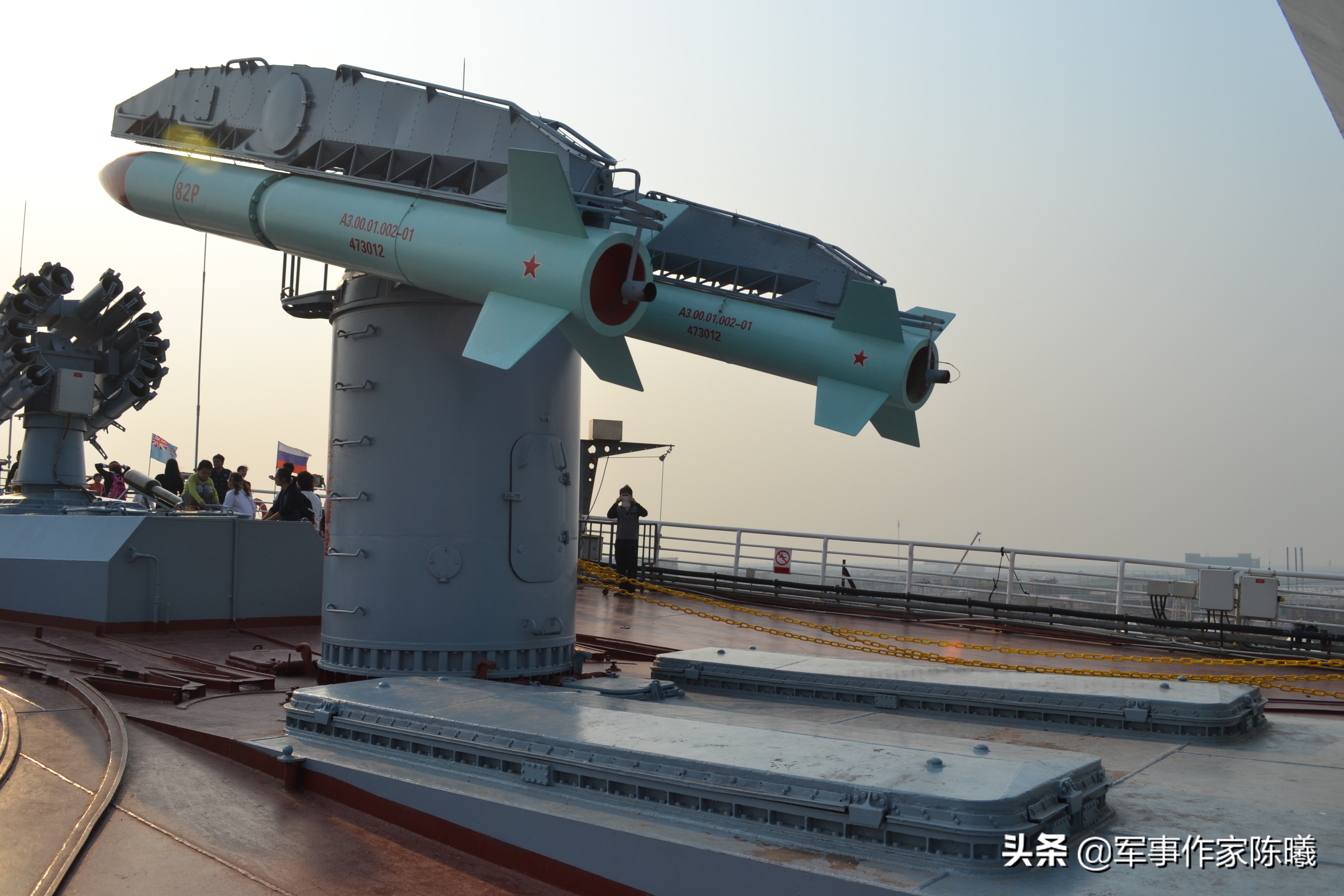 辽宁号航母现在在哪儿,辽宁号航母返回大连卫星图