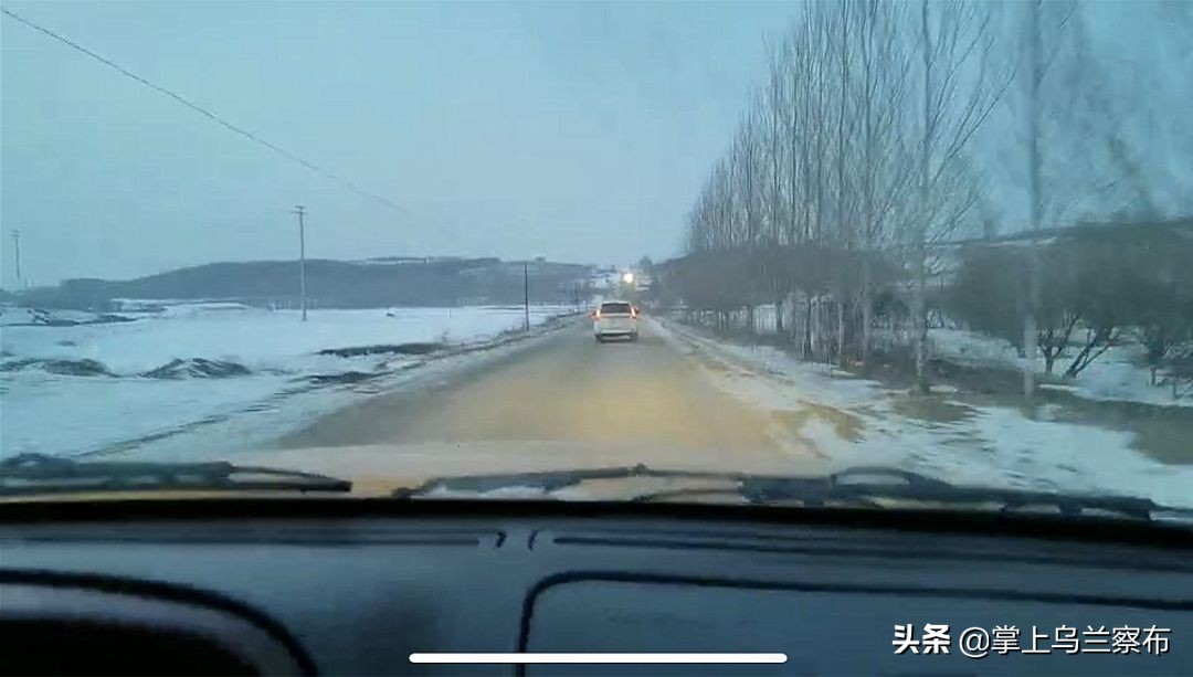 内蒙古通信行业突击小分队雪原急驰10小时帮助学生解决信号问题