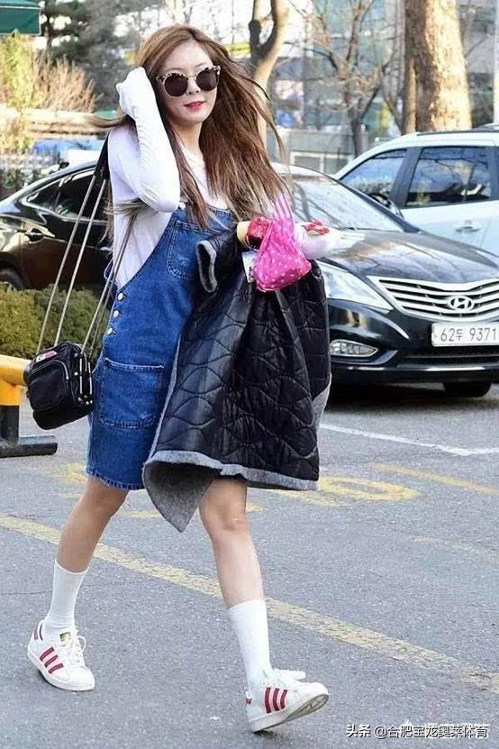 阿迪耐克导购技巧,阿迪达斯和耐克袜子哪个好搭配