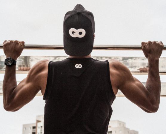 运动肩关节会咯咯响什么情况,肩关节弹响还能练肩吗