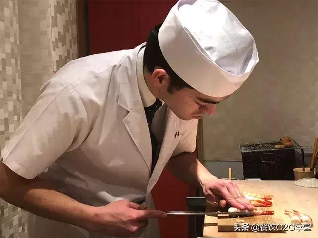 一个肠粉店需要多少人,肠粉店一般营业额多少