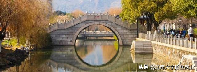 江苏占地最大的大学,占地面积超过8000亩的大学