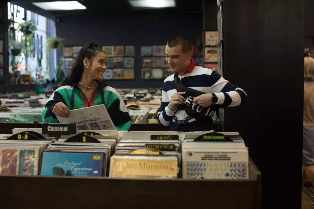 洛杉矶网红打卡地大粉墙,洛杉矶潮流胜地攻略