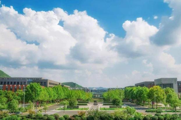 京南大学什么档次,考南大的难度相当于中国什么大学