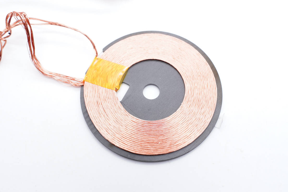 磁吸无线快充充电宝测评,40w超级快充充电宝拆解