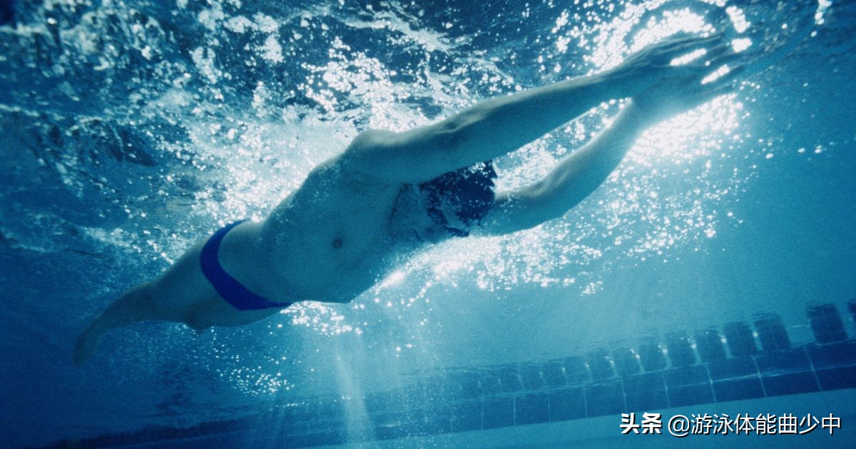 游泳腿沉是什么原因,游泳漂浮腿下沉的原因