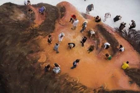 不起眼的木炭，开启了人类的金属时代