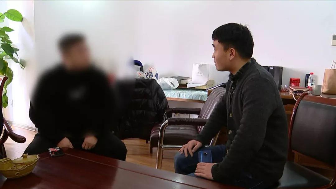 美容院整容鼻子歪,整形医院鼻子做歪了怎么办