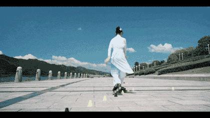 闪电轮滑免费体验轮滑课60分钟,米高轮滑运动教育中心优惠