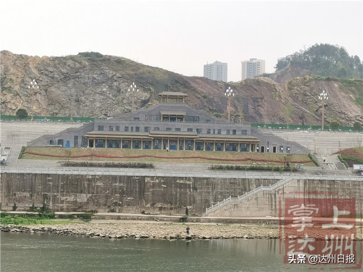 青砖黛瓦特色建筑,粉墙青砖黛瓦徽派建筑