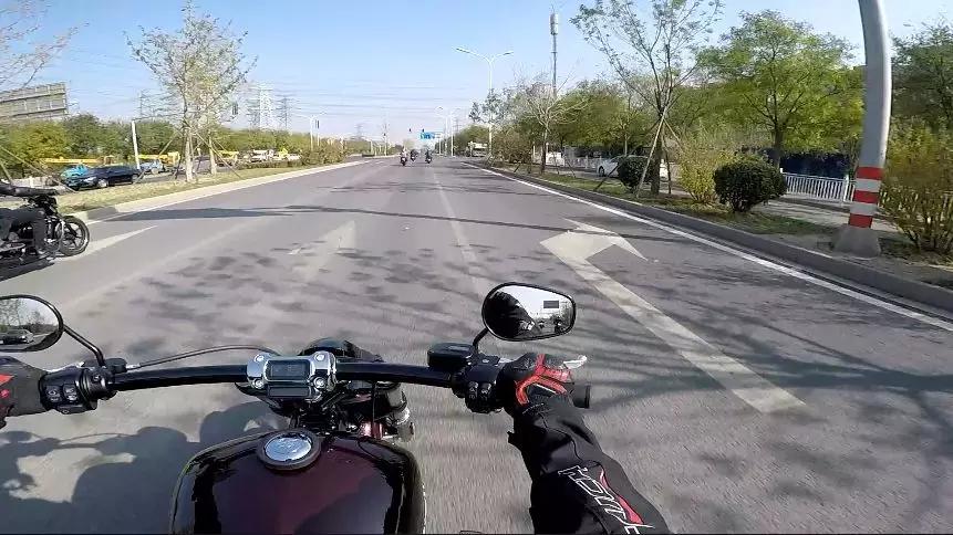 哈雷戴维森突破者的声音,哈雷戴维森突破者美国