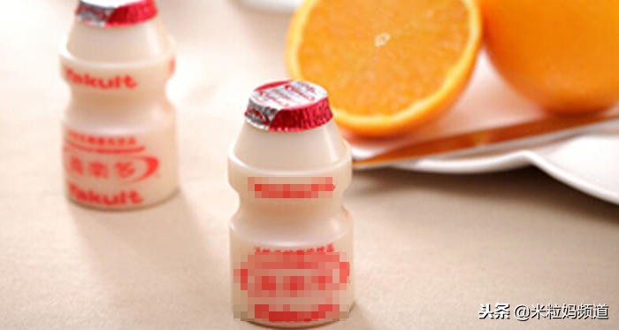 小朋友喝了一口发酵的酸奶怎么办,用十多种致癌物勾兑酸奶孩子喝