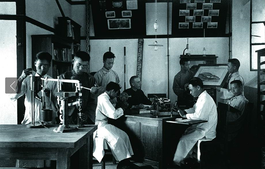 五大道上最漂亮的大学，竟已有九十八年历史，曾与天大、南开齐名