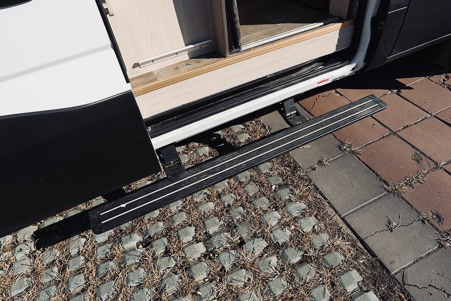 亚特NAJA进口依维柯底盘B型房车亮相，不仅仅是换了底盘