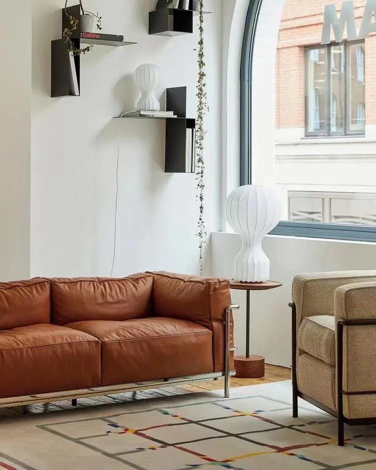 沙发到底贵在哪里,那些几十万一个的沙发到底贵在哪