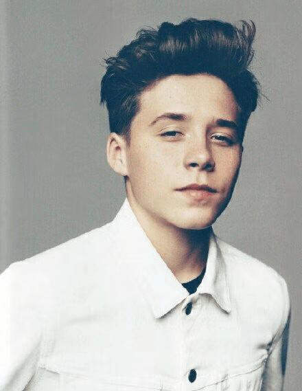 贝克汉姆搞怪视频,贝克汉姆恶搞儿子