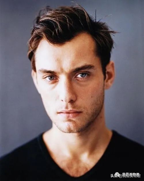 巴宝莉潮流服装,巴宝莉引领欧洲x型服装廓形潮流