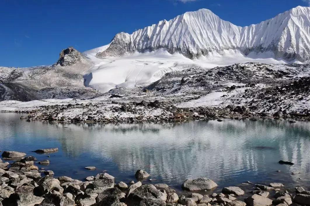 玩腻了EBC，不如试试这条“全球最难走的步道”