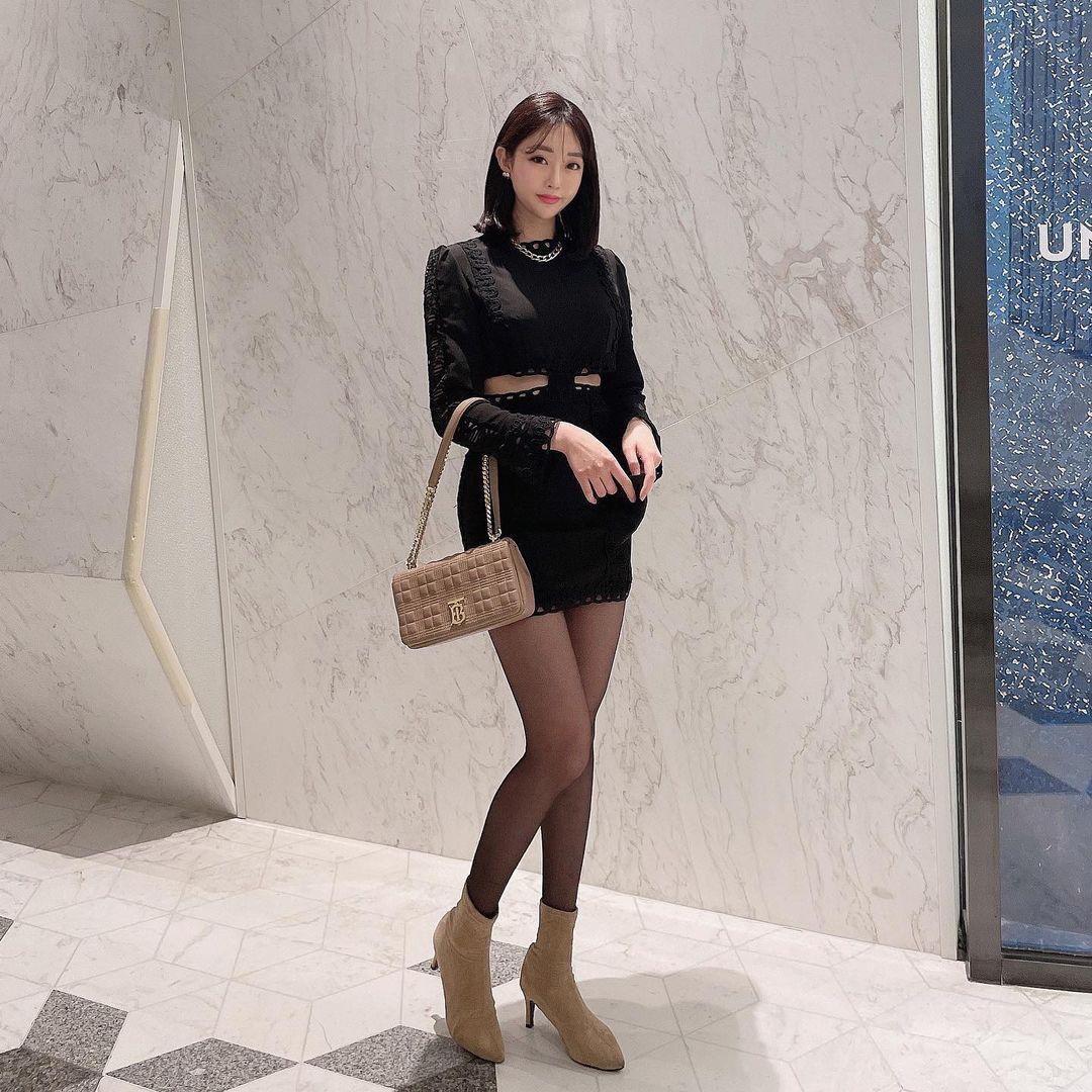 95后韩国普拉提教练,韩国ins普拉提教练