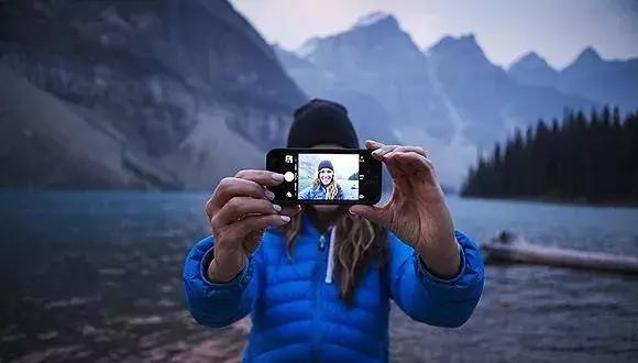 没有李佳琦和薇娅,只做小清新直播,90后“云旅游”月入上万