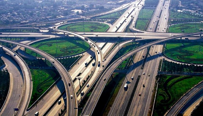 外国惊叹中国基础设施速度,中国基础设施和美国对比