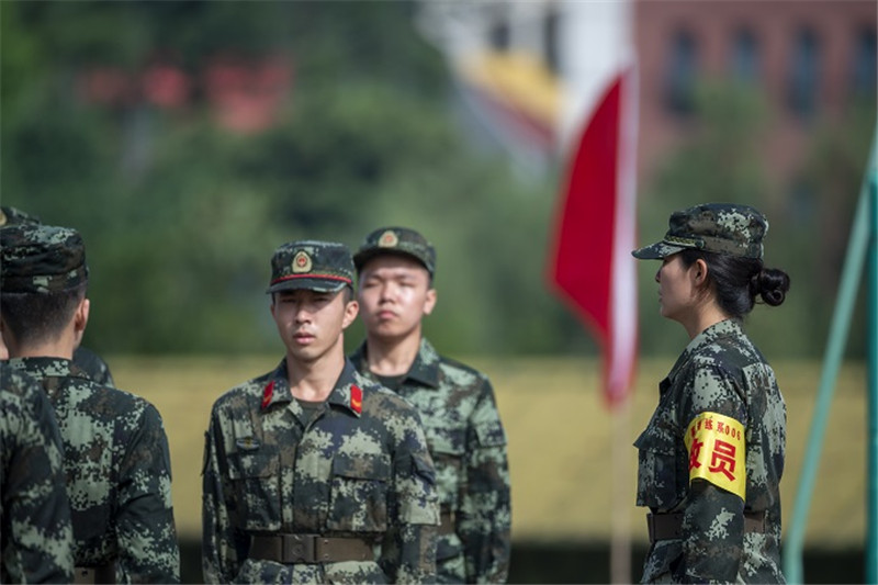 新生开坦克训练,新兵训练开训