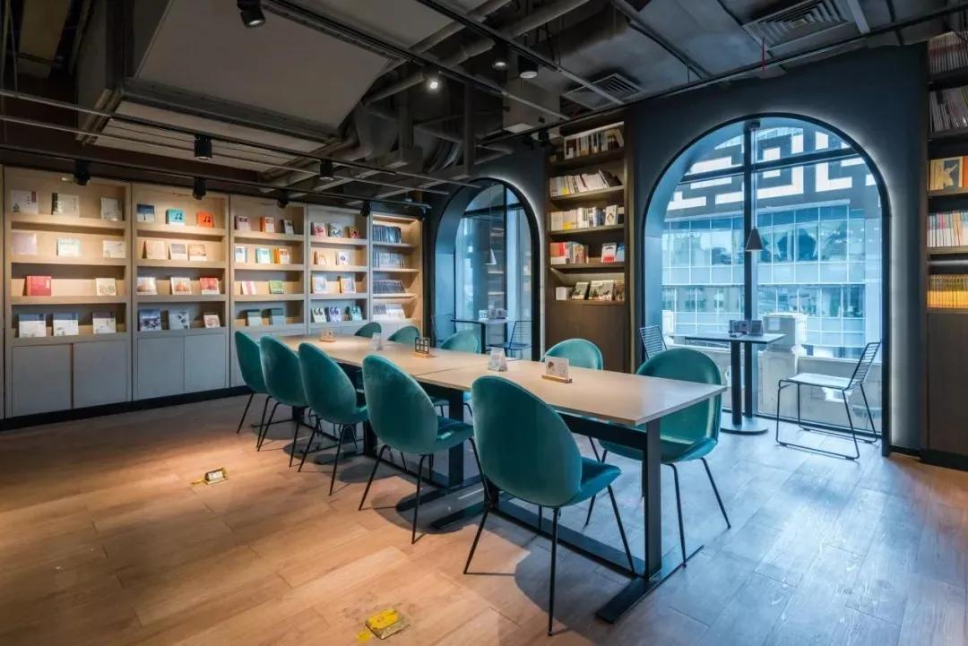 开学季即将来临，还不来南京路上商圈这些宝藏书店逛一逛？