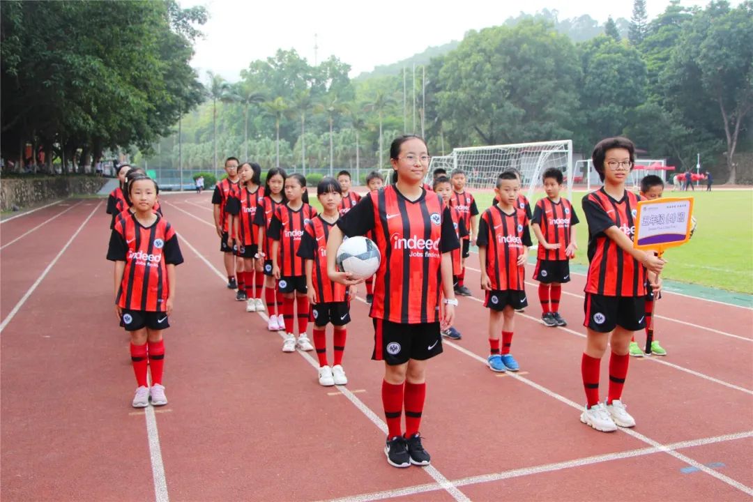 校园足球联赛拉开帷幕,点燃绿茵烽火