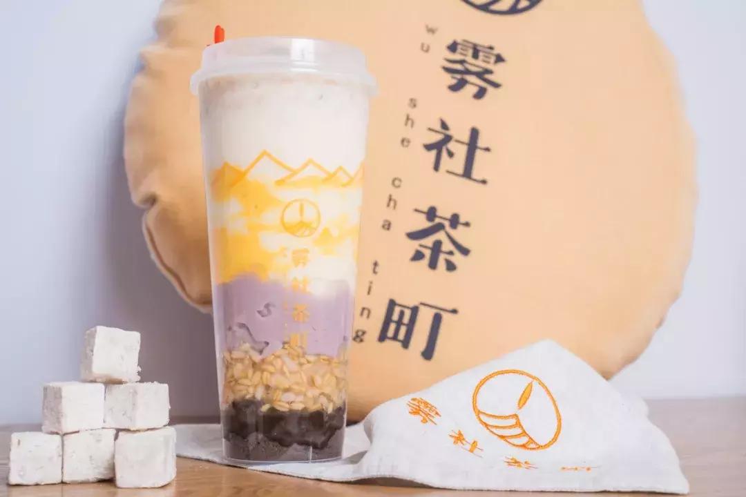 曝光！人广惊现1杯“少女*身失**茶”，快被小姐姐排疯了！