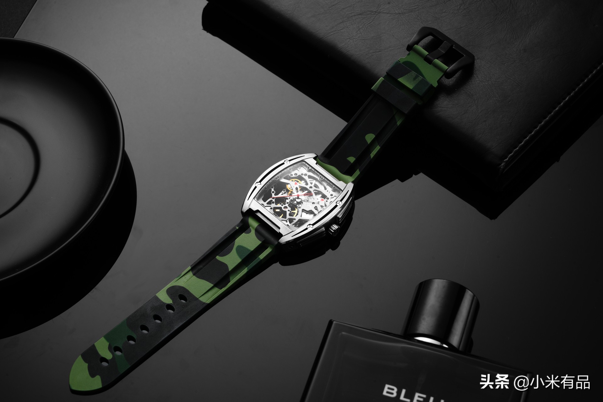 搭配大表盘手表的穿搭,表盘简约的手表穿搭