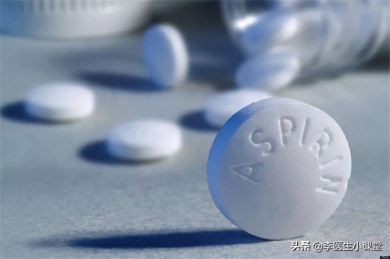 医生抢救心梗10秒自救方法,如果有突发性心梗该怎么急救