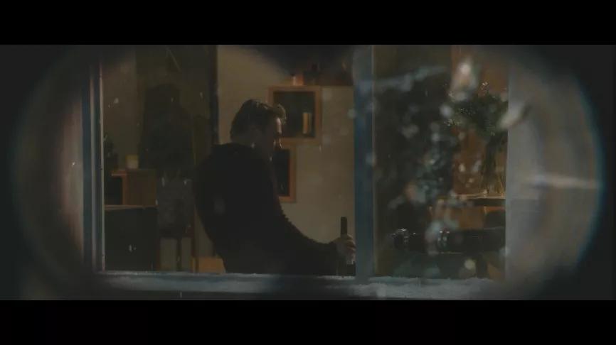 全片高能反转,性感美女化身“*窥偷**狂”