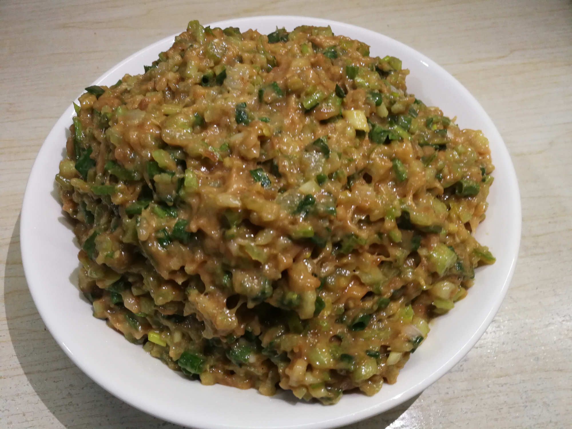 绞肉馅时为什么肉馅不抱团,肉馅怎么才能有汁还抱团