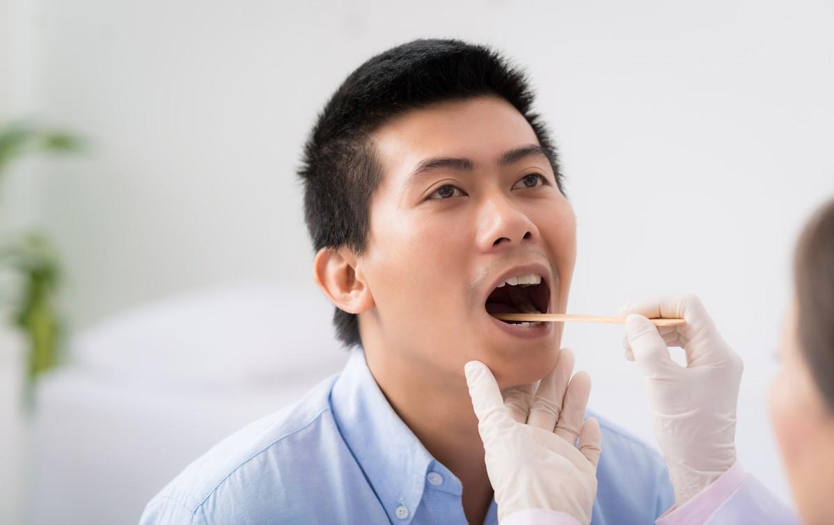 扁桃体总是发炎需要切掉吗,正常的扁桃体和发炎的扁桃体对比