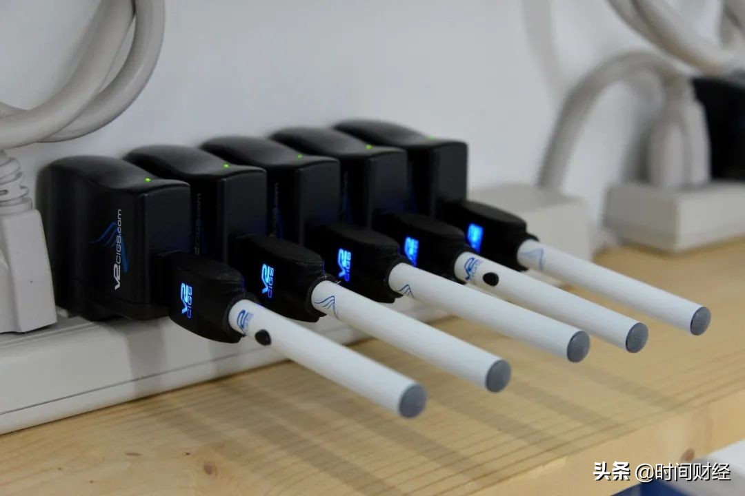 *子烟电**行业“首富”诞生!身家640亿,来自深圳这家公司