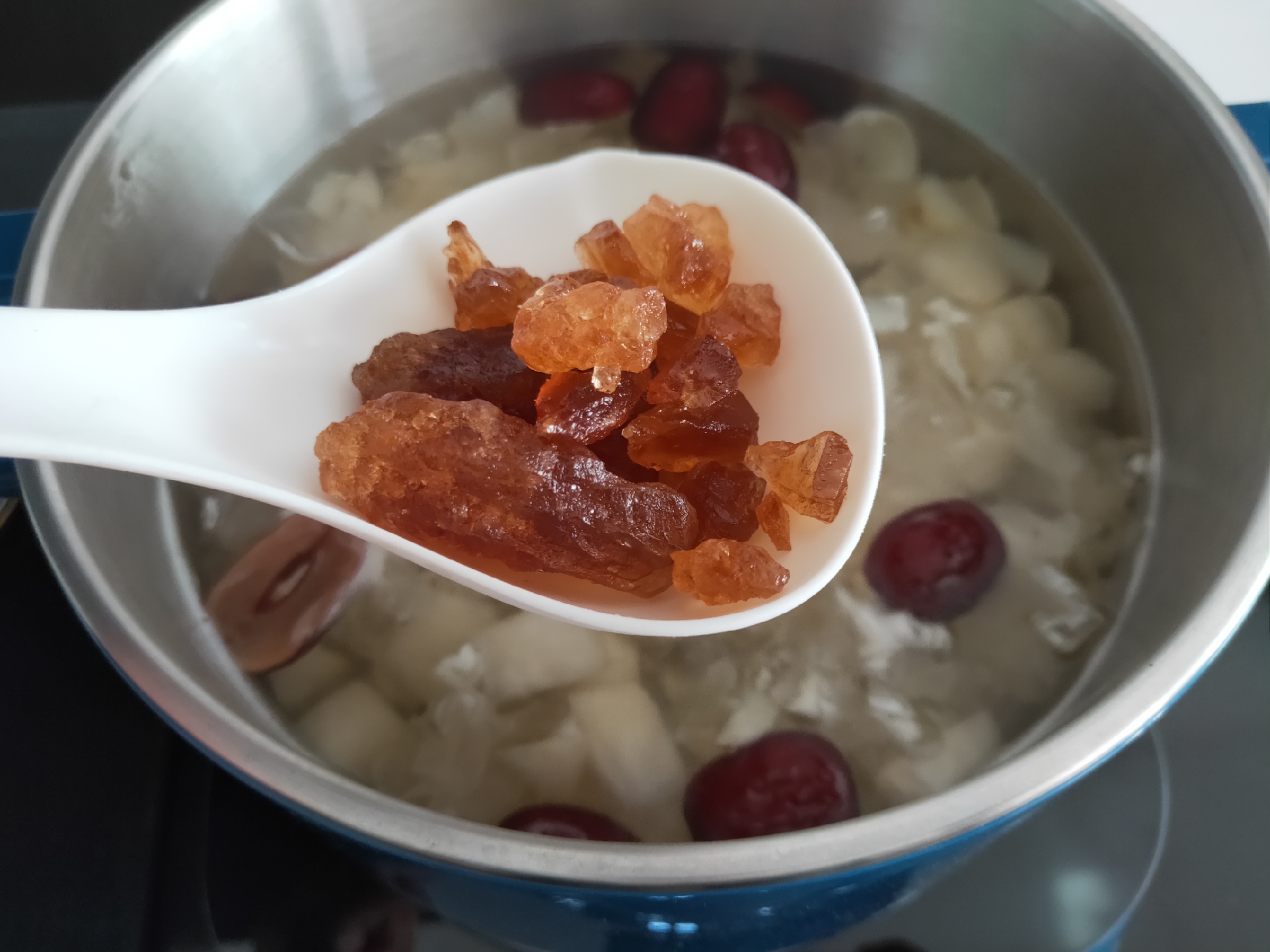 天气转冷喝碗汤,冬季喝什么糖水润燥