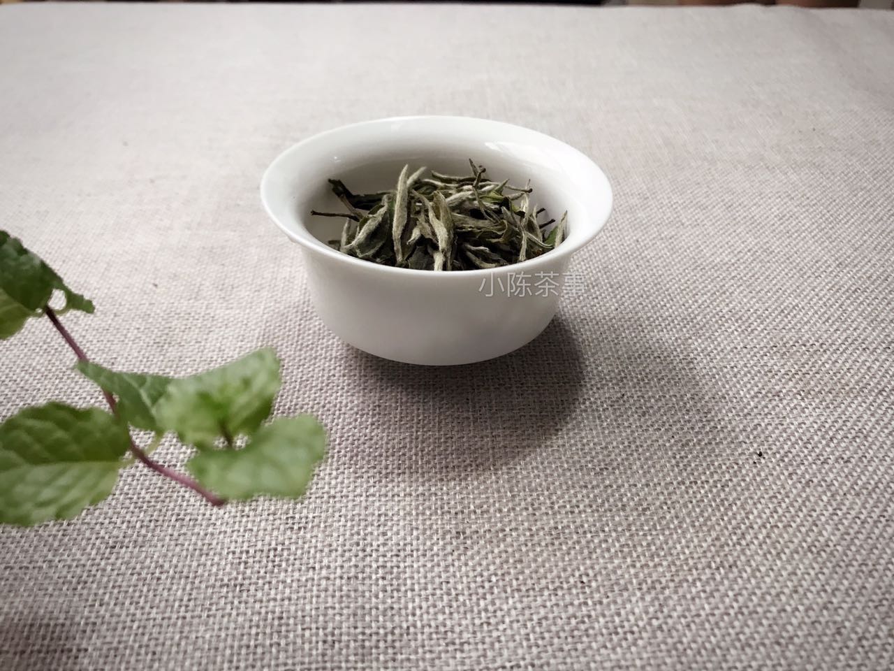 从色香味三方面介绍一种美食,从色香味阐述对汾酒的认识