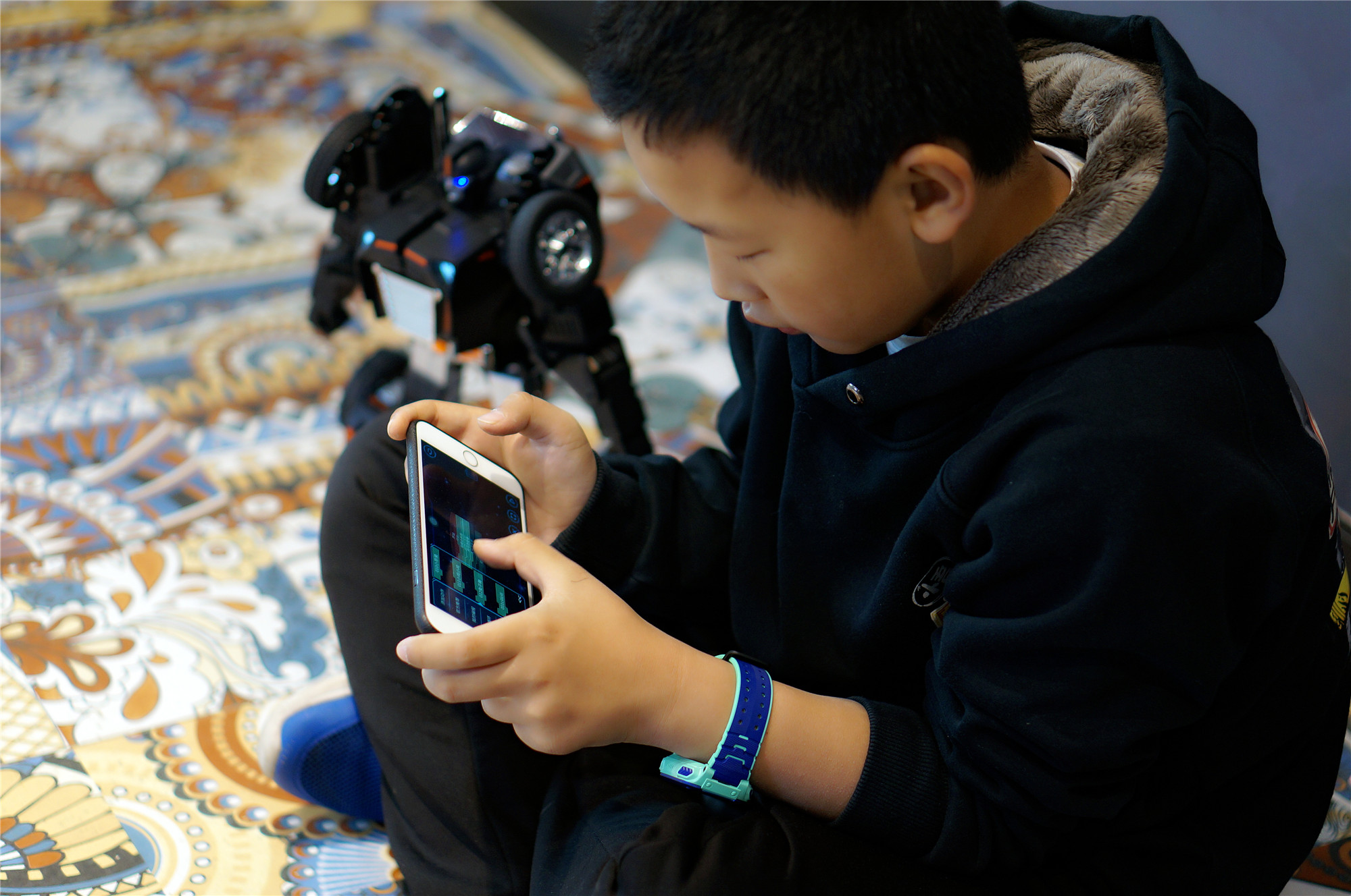 小天才手表可操控机器人,小天才手表密码忘了怎么解锁