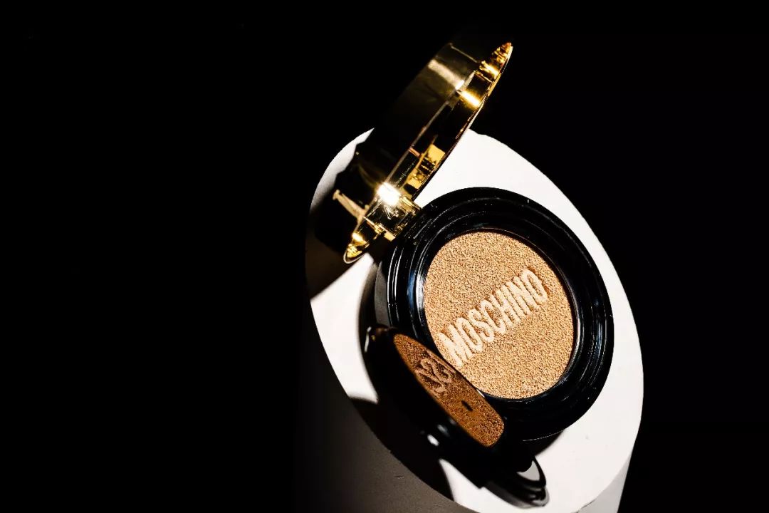 李佳琦推荐超值遮毛孔神器！韩国限量款，明星裸妆轻松打造