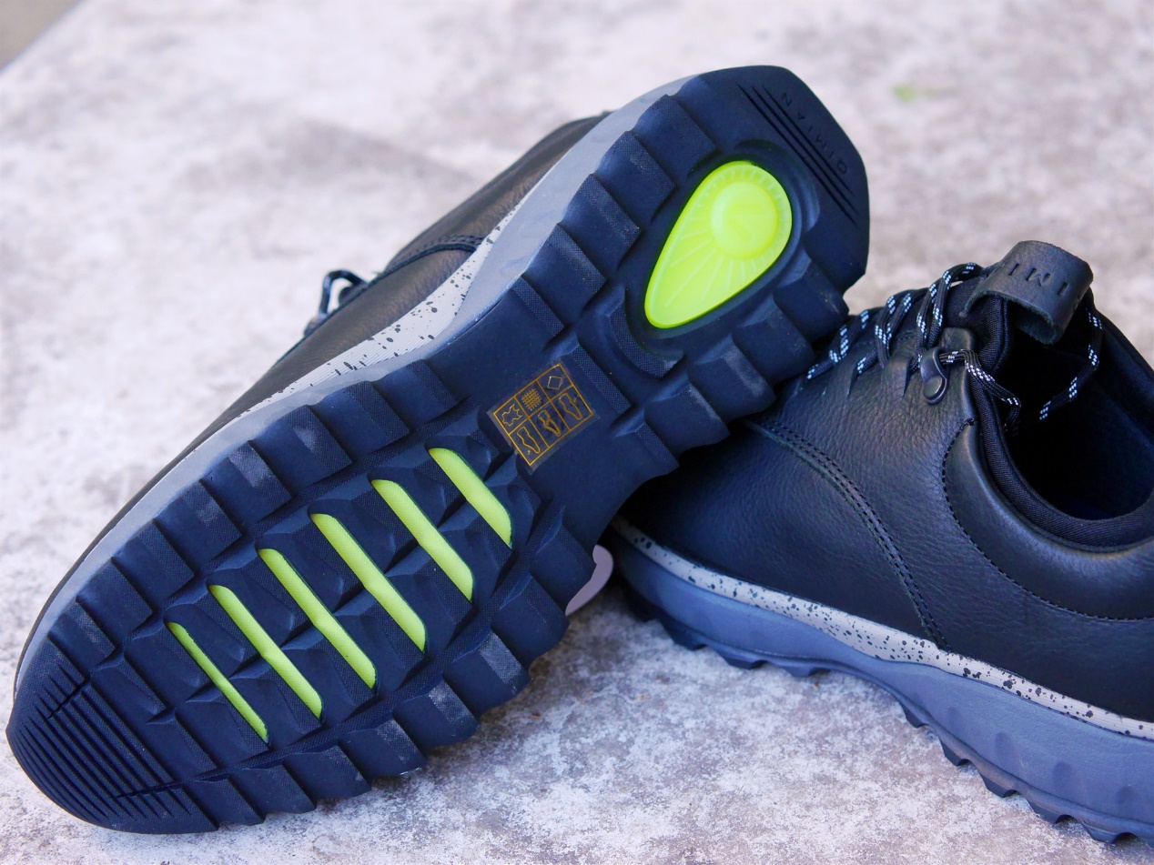 小伙网购一双耐克鞋子到货,小伙网上买鞋被商家忽悠看后续