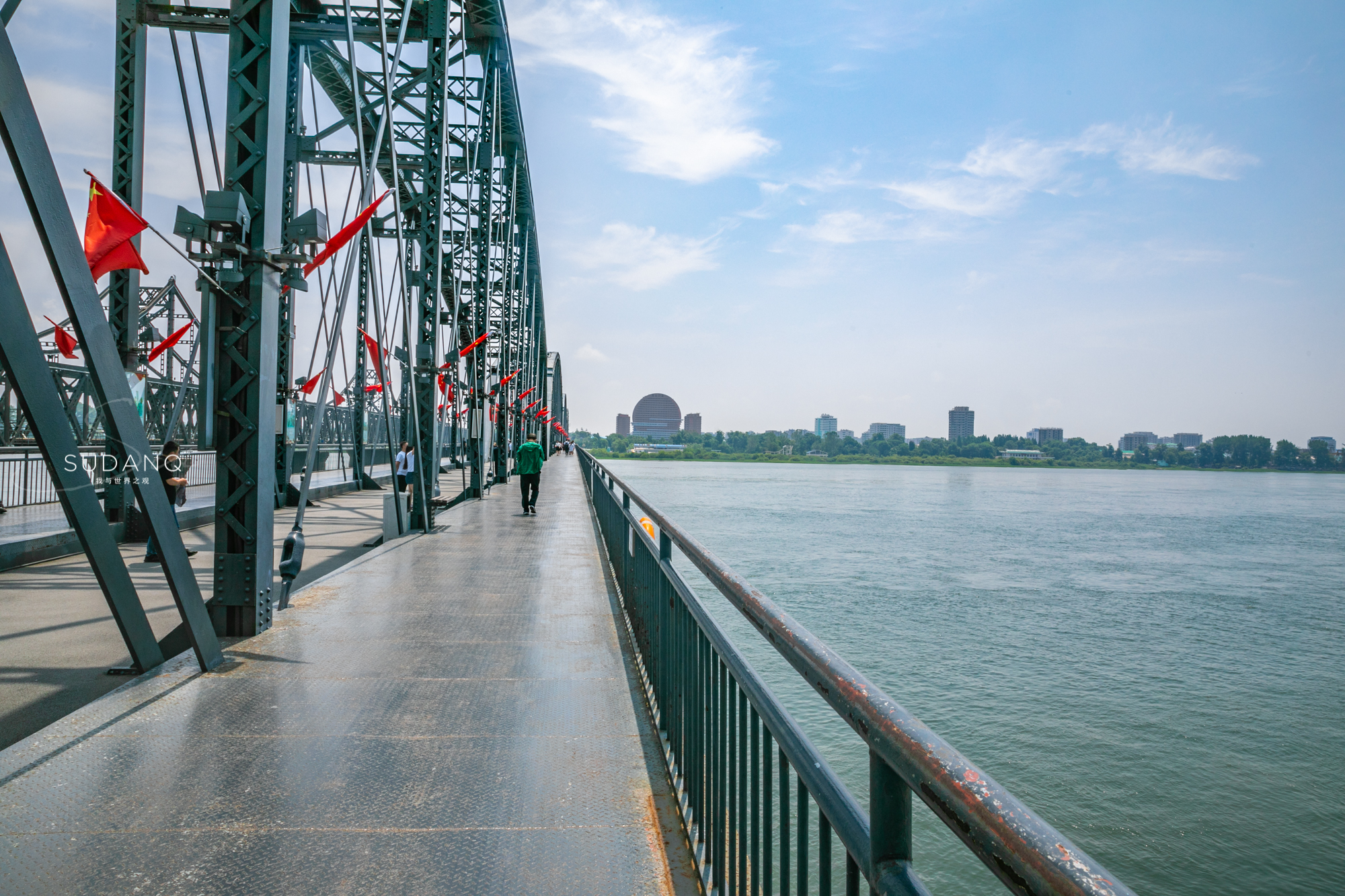 杭州断桥诗情画意，丹东断桥意义非凡：见证了抗美援朝的沧桑历史